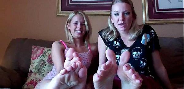  Bella and Leyla worshiping a stripper&039;s feet